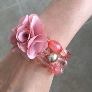 Feminine Handmade Flower Stretch Bracelet